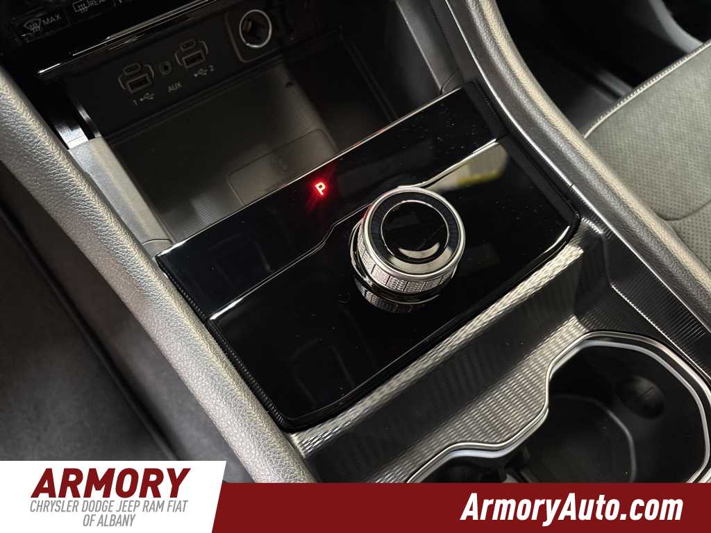 Thumbnail: 2025 Jeep Grand Cherokee - 18