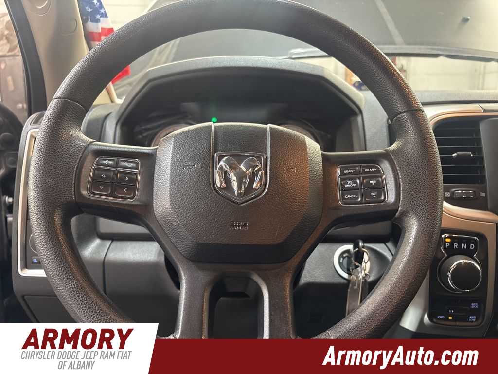 Thumbnail: 2019 RAM 1500 Classic - 13