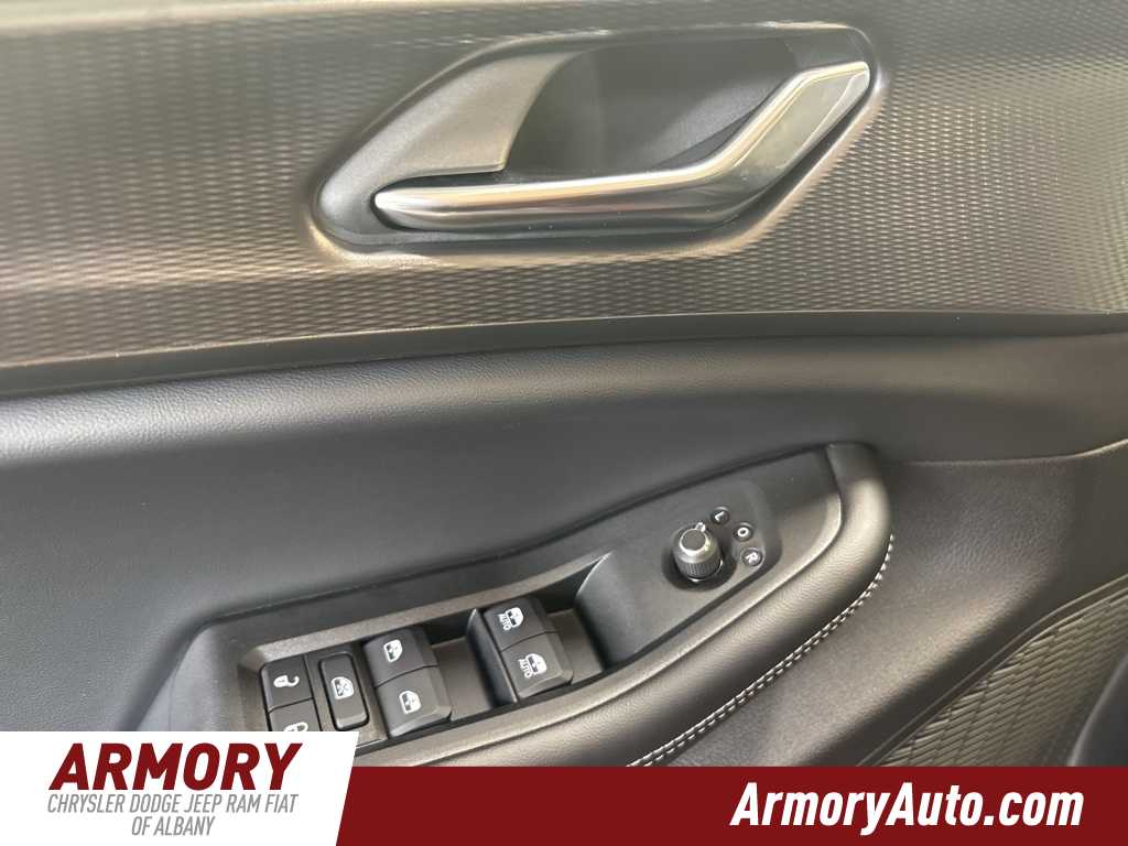 Thumbnail: 2025 Jeep Grand Cherokee - 8