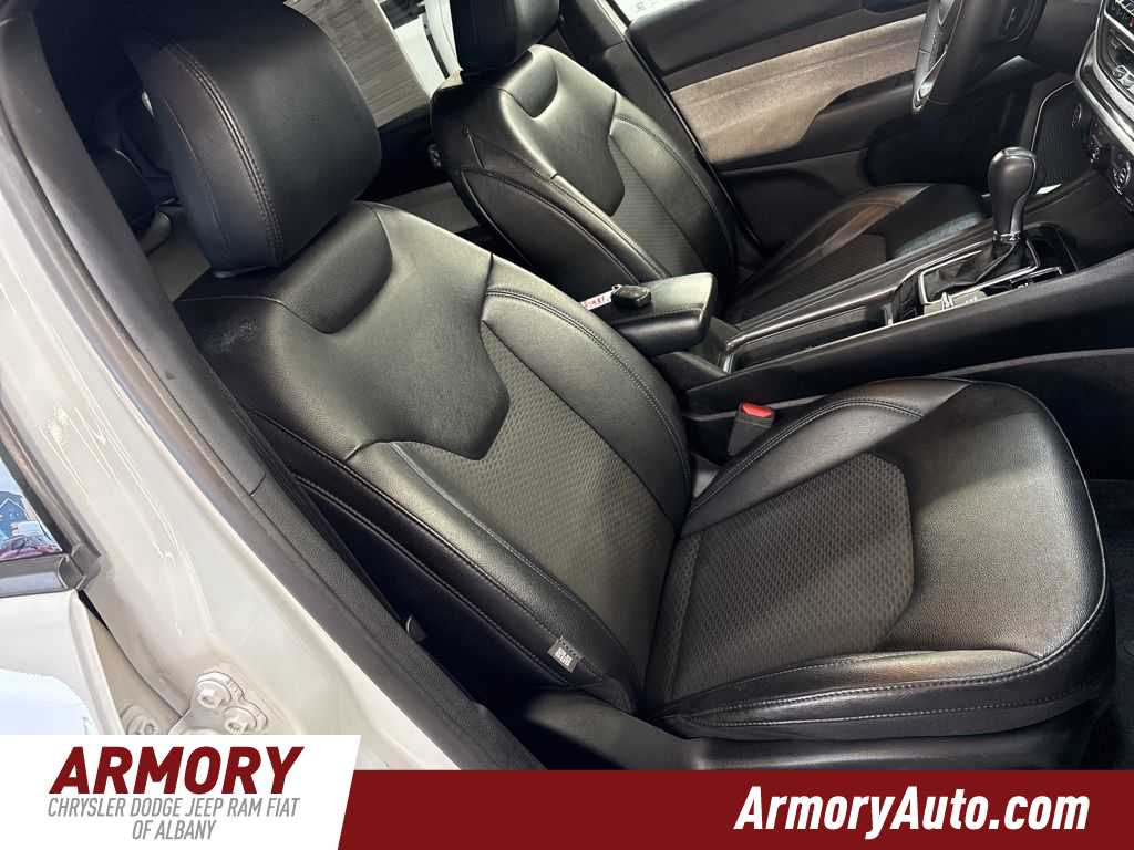 Thumbnail: 2023 Jeep Compass - 36