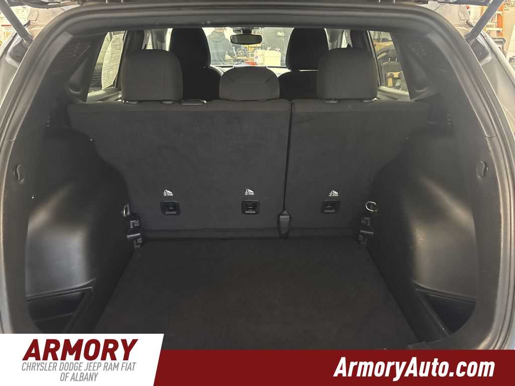 Thumbnail: 2023 Jeep Compass - 27