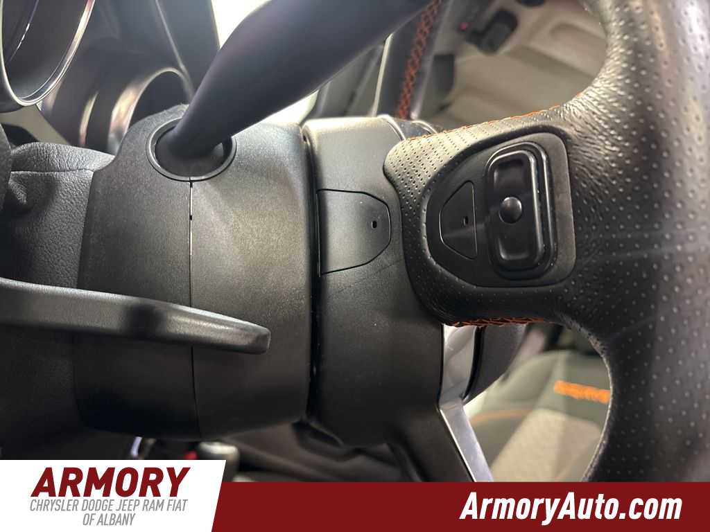 Thumbnail: 2021 Jeep Gladiator - 11