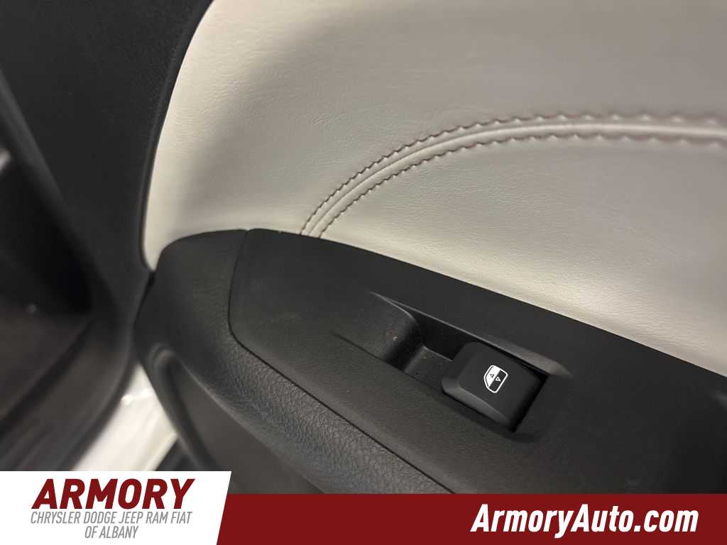 Thumbnail: 2022 Jeep Compass - 31