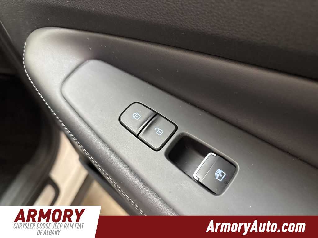 Thumbnail: 2022 Hyundai Santa Fe - 38