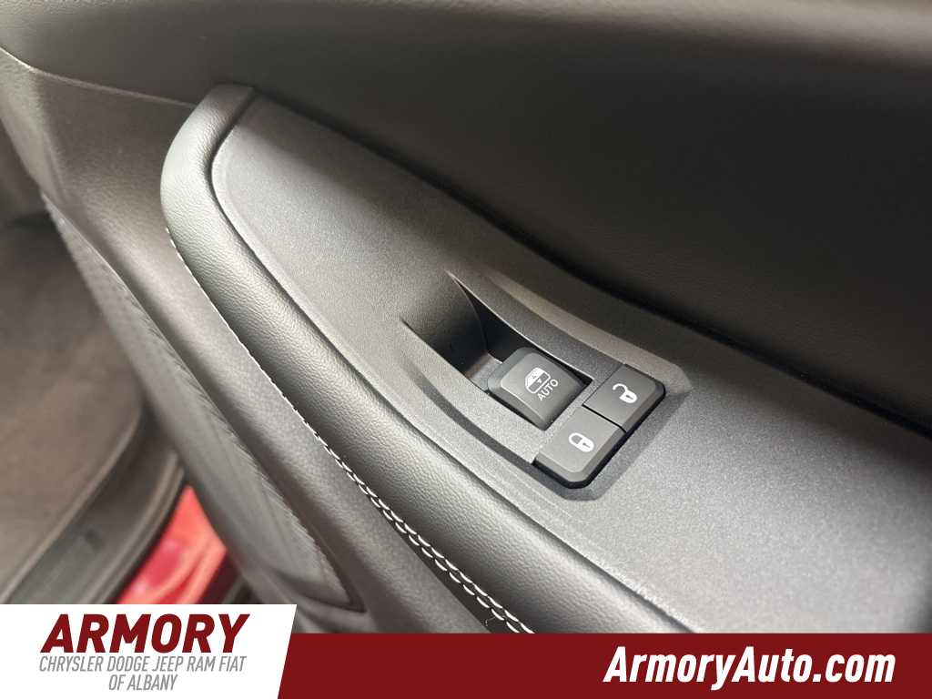 Thumbnail: 2025 Jeep Grand Cherokee - 41