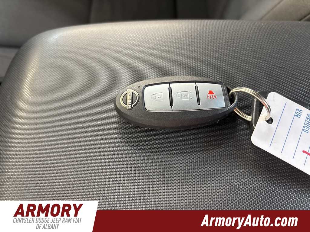 Thumbnail: 2022 Nissan Frontier - 16