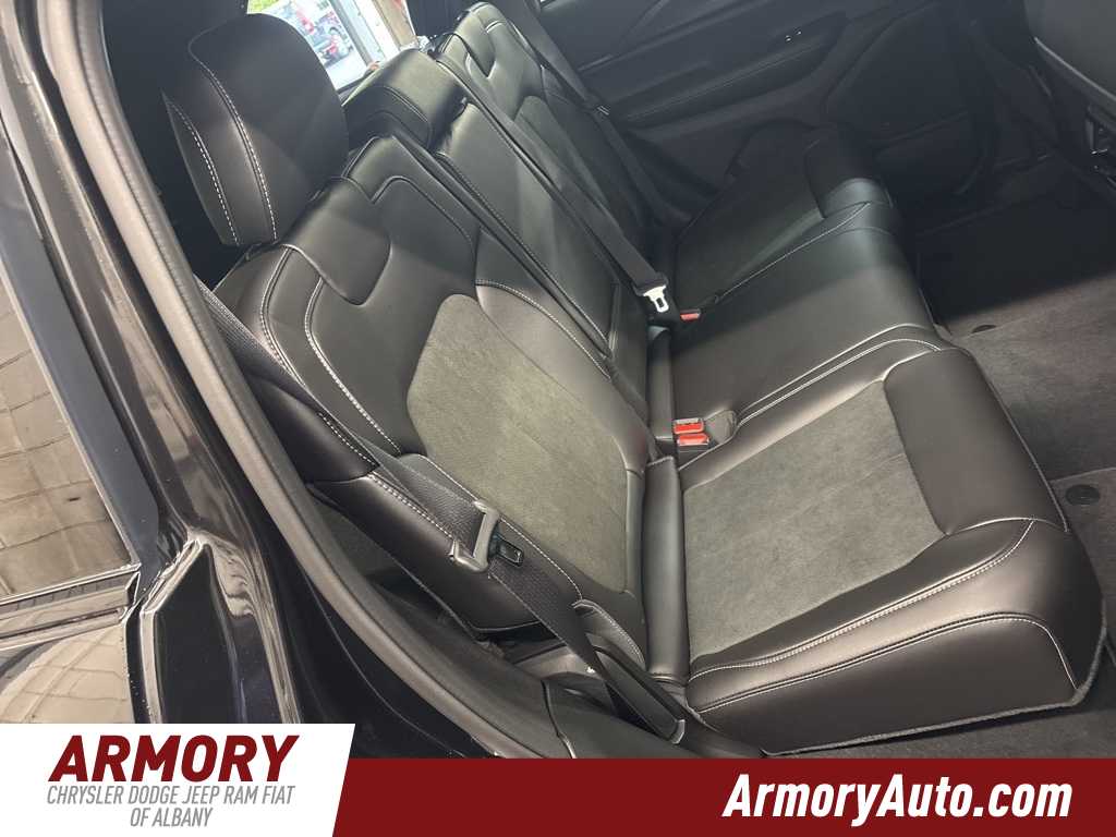 Thumbnail: 2025 Jeep Grand Cherokee - 32