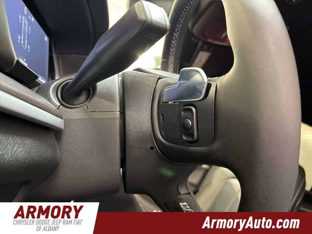 Thumbnail: 2025 Jeep Grand Cherokee - 13