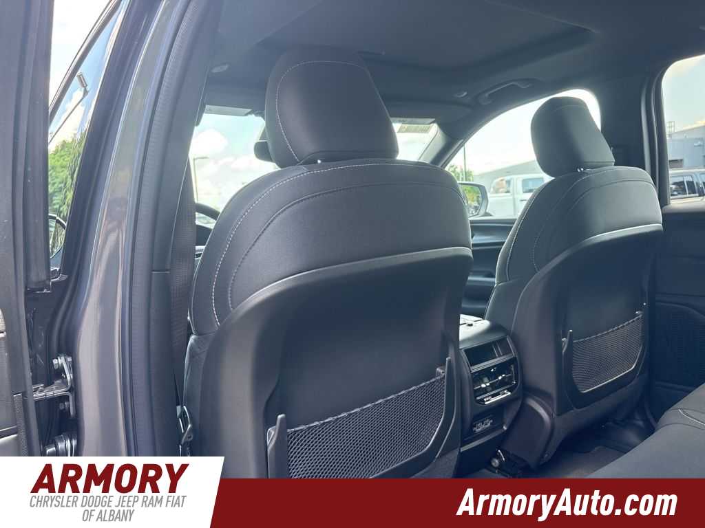 Thumbnail: 2025 Jeep Grand Cherokee - 22