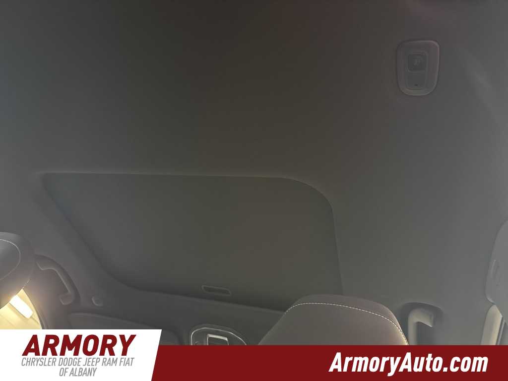 Thumbnail: 2025 Jeep Grand Cherokee - 37