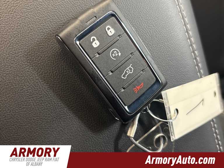 Thumbnail: 2025 Jeep Grand Cherokee - 21