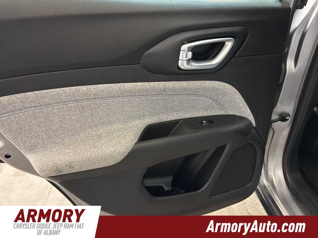 Thumbnail: 2024 Jeep Compass - 22