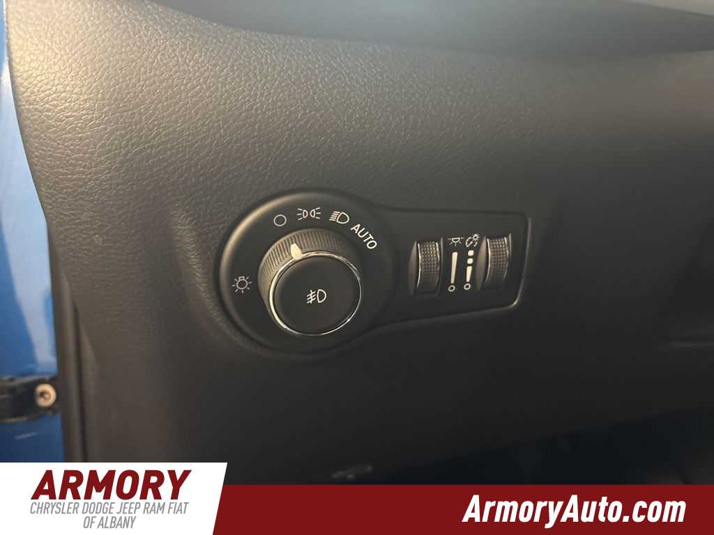 Thumbnail: 2026 Jeep Compass - 11