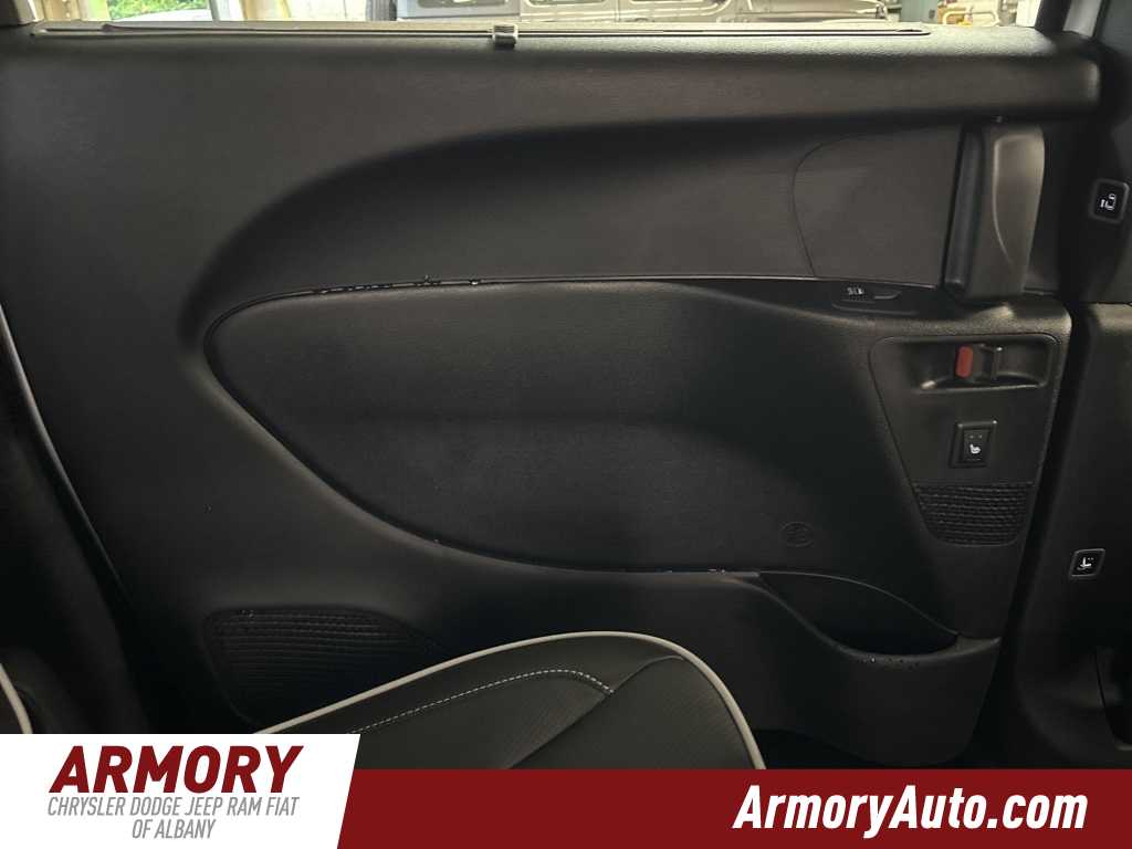 Thumbnail: 2026 Chrysler Pacifica - 36