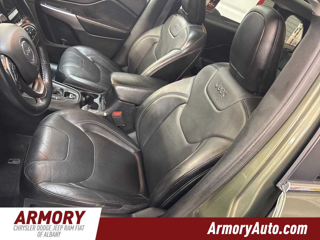 Thumbnail: 2021 Jeep Cherokee - 12