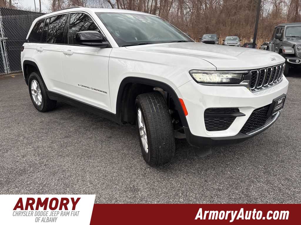 Thumbnail: 2025 Jeep Grand Cherokee - 3