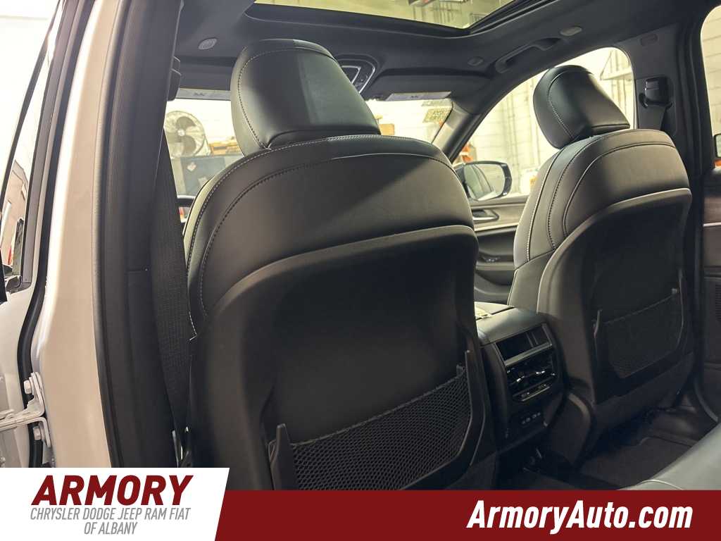 Thumbnail: 2026 Jeep Grand Cherokee - 28