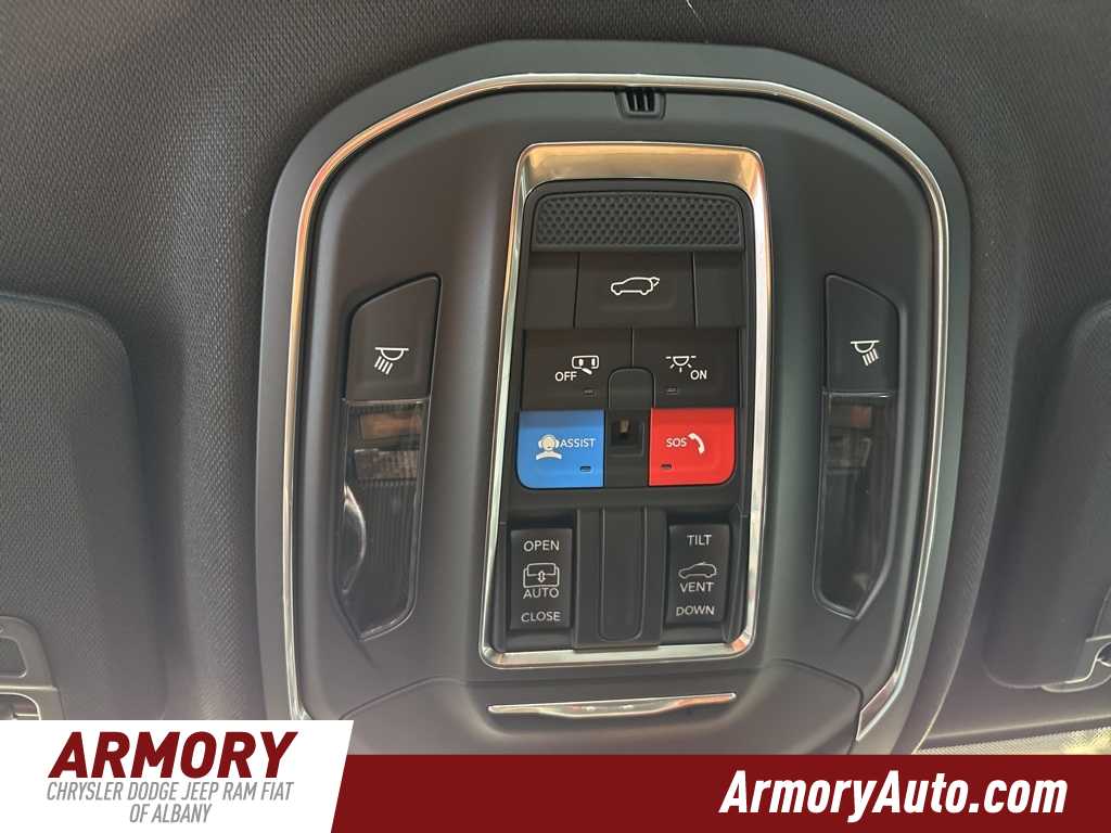 Thumbnail: 2025 Jeep Grand Cherokee - 20