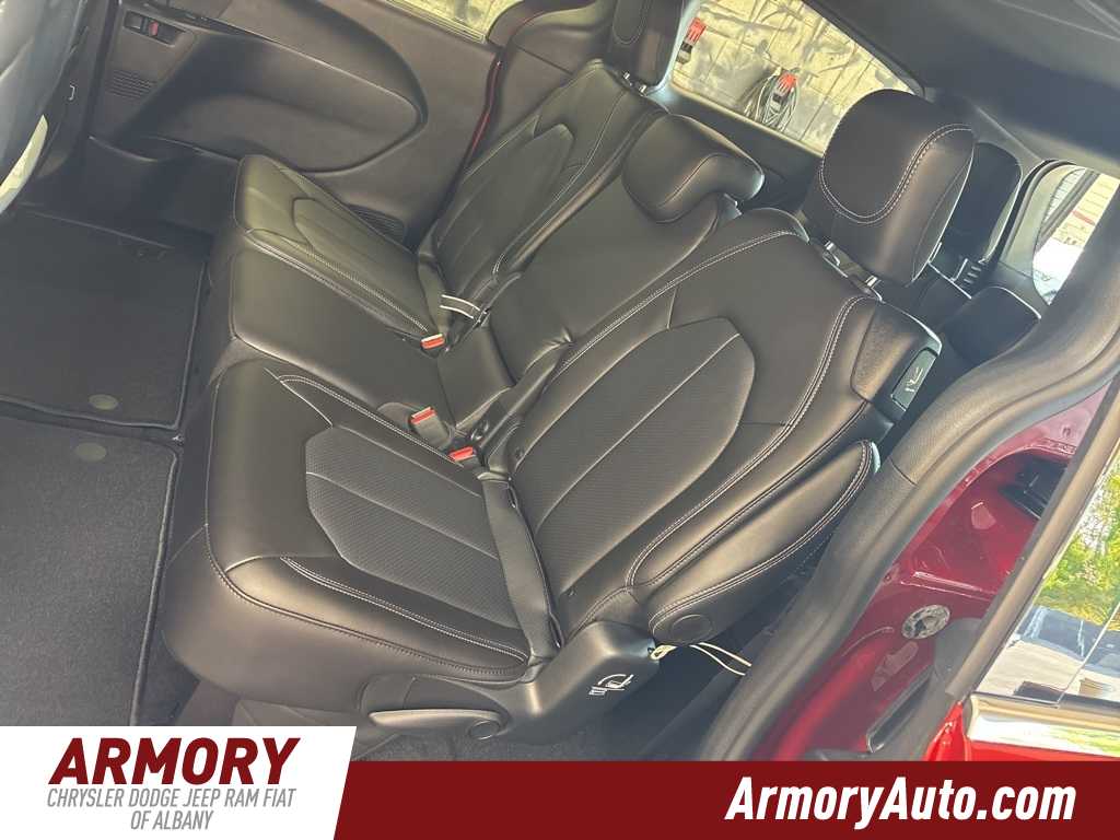 Thumbnail: 2026 Chrysler Pacifica - 28