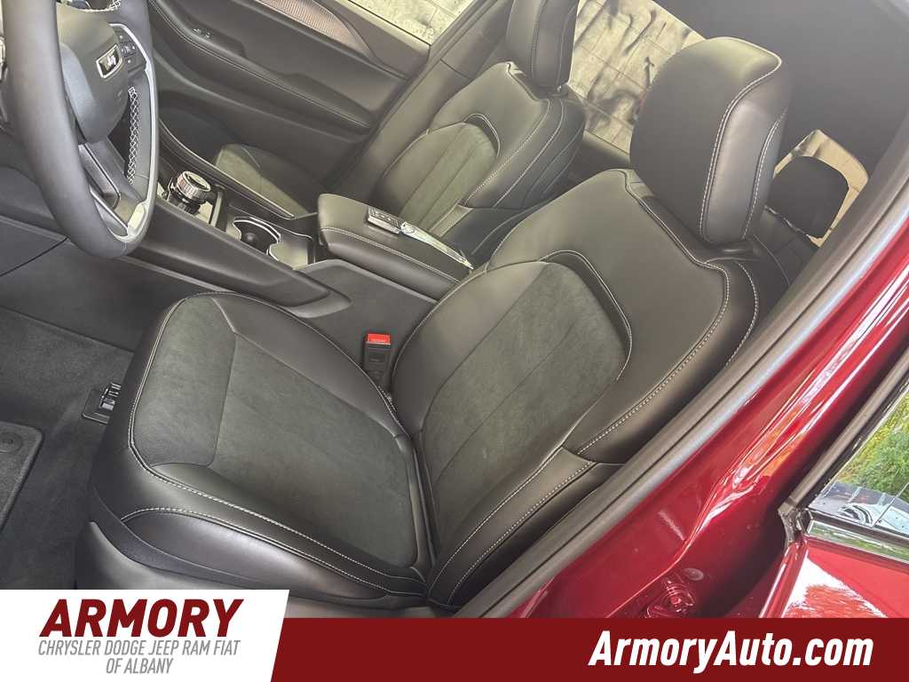 Thumbnail: 2025 Jeep Grand Cherokee - 12