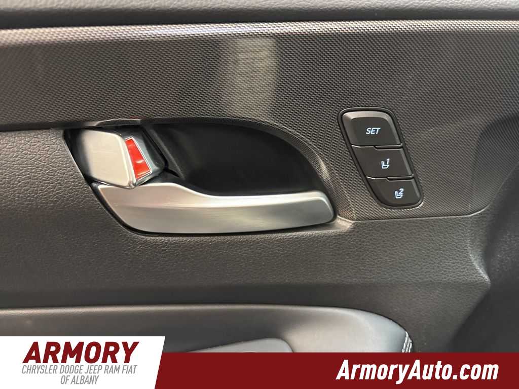 Thumbnail: 2022 Hyundai Santa Fe - 9