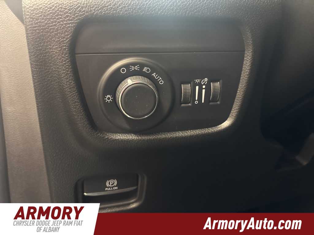 Thumbnail: 2025 Jeep Grand Cherokee L - 10