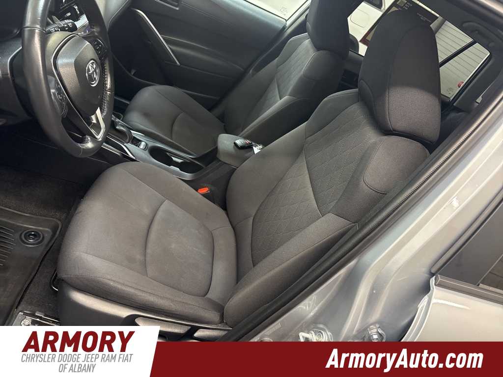 Thumbnail: 2022 Toyota Corolla Cross - 10