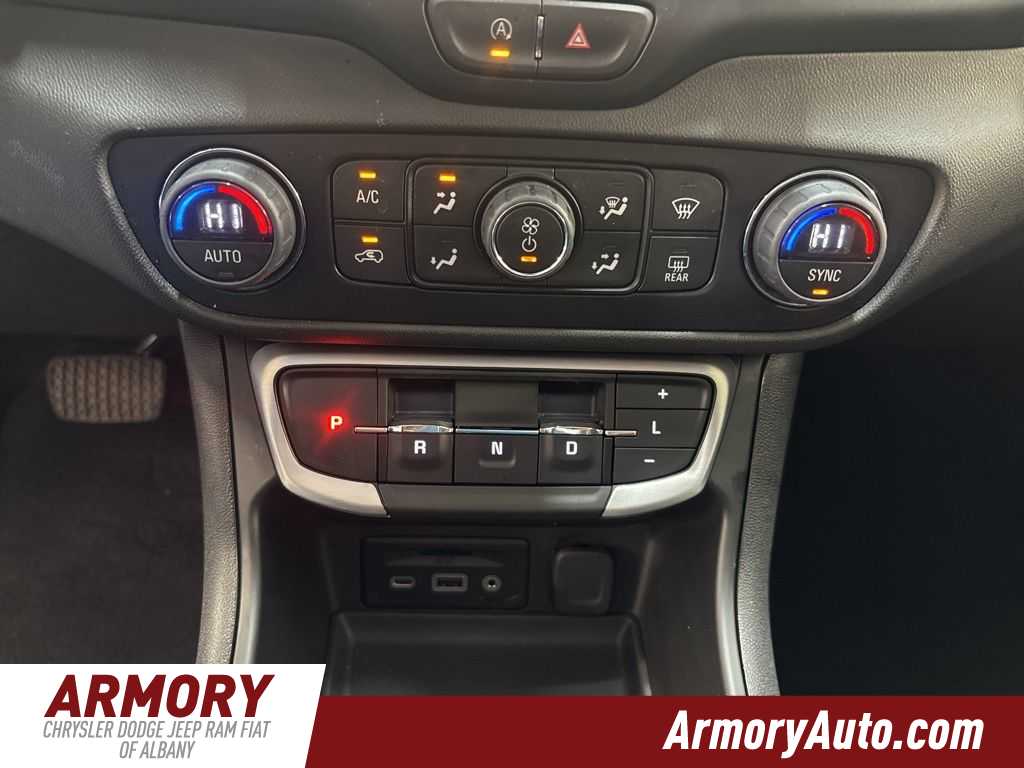 Thumbnail: 2024 GMC Terrain - 21