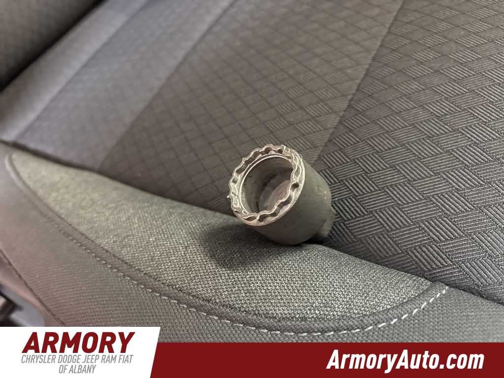 Thumbnail: 2023 Chevrolet Silverado 1500 - 40