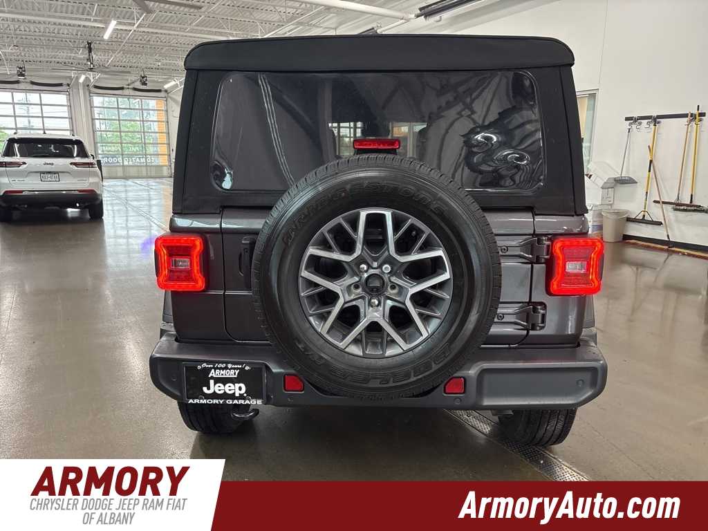 Thumbnail: 2024 Jeep Wrangler - 5