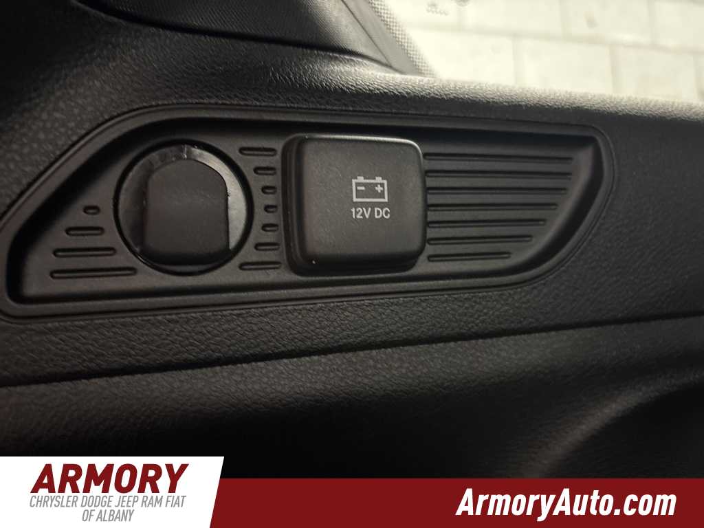 Thumbnail: 2026 Jeep Grand Cherokee - 27