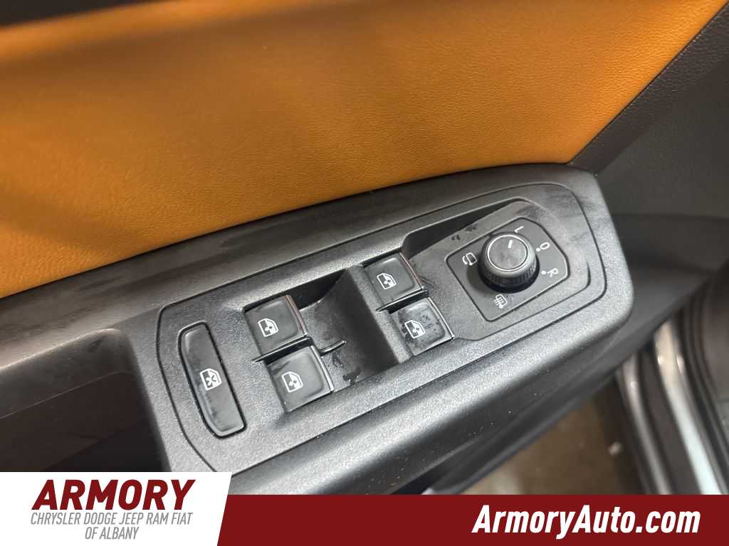 Thumbnail: 2018 Volkswagen Atlas - 8