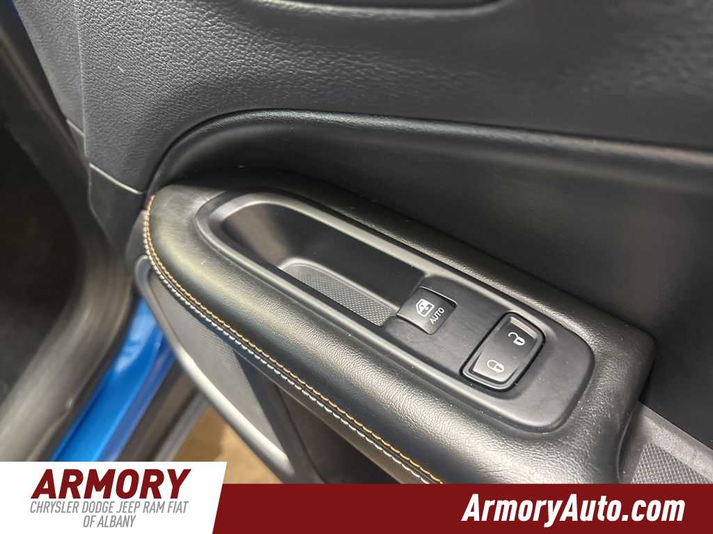 Thumbnail: 2018 Jeep Compass - 35