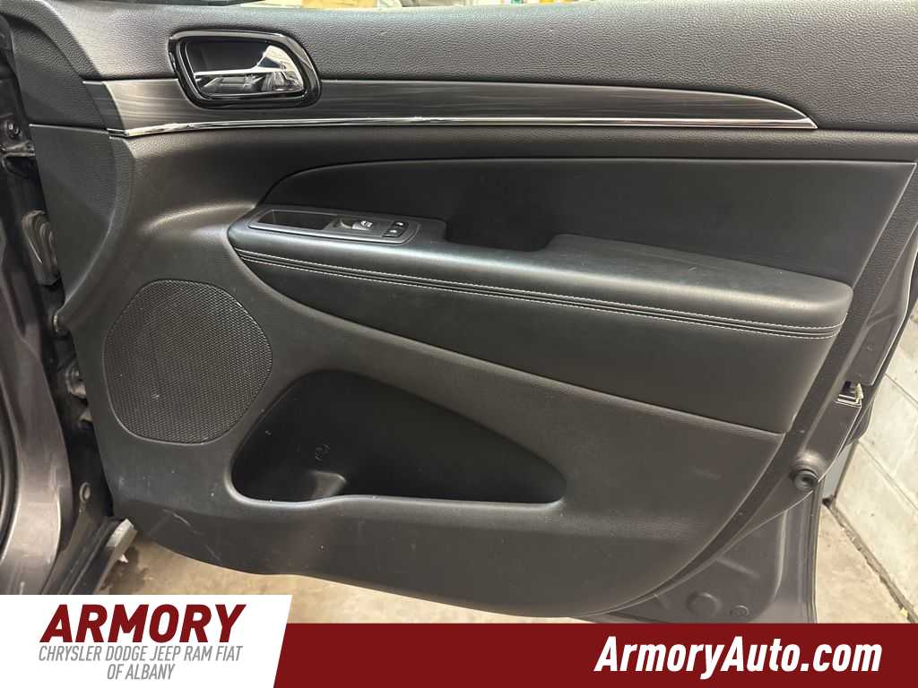 Thumbnail: 2021 Jeep Grand Cherokee - 40