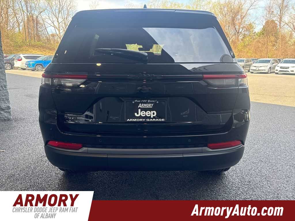 Thumbnail: 2026 Jeep Grand Cherokee - 5