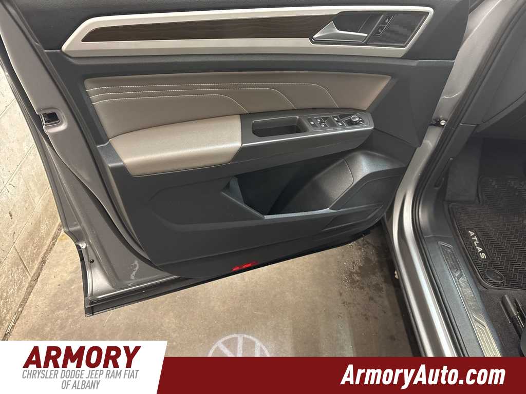 Thumbnail: 2022 Volkswagen Atlas - 7