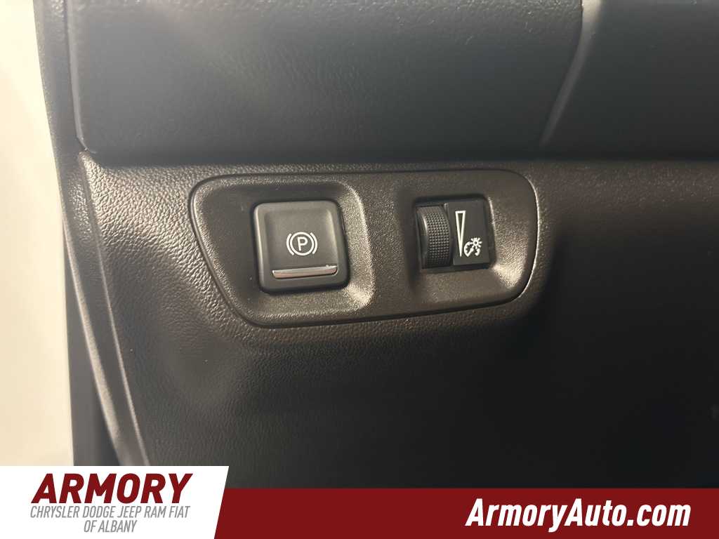 Thumbnail: 2023 GMC Acadia - 12