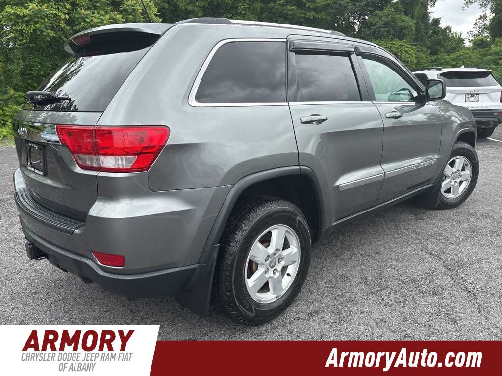 Thumbnail: 2013 Jeep Grand Cherokee - 4