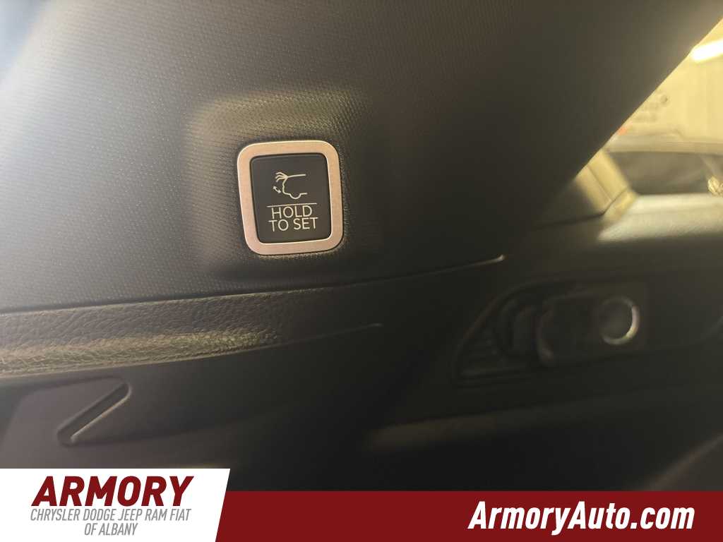 Thumbnail: 2025 Jeep Grand Cherokee - 29