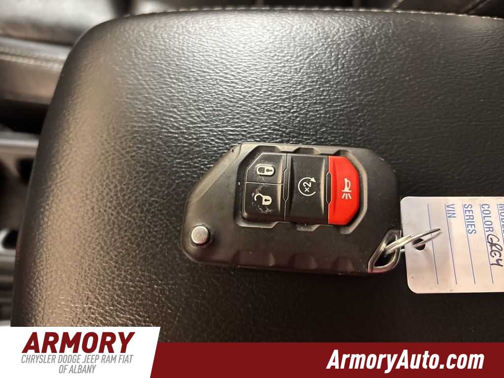 Thumbnail: 2019 Jeep Wrangler - 19