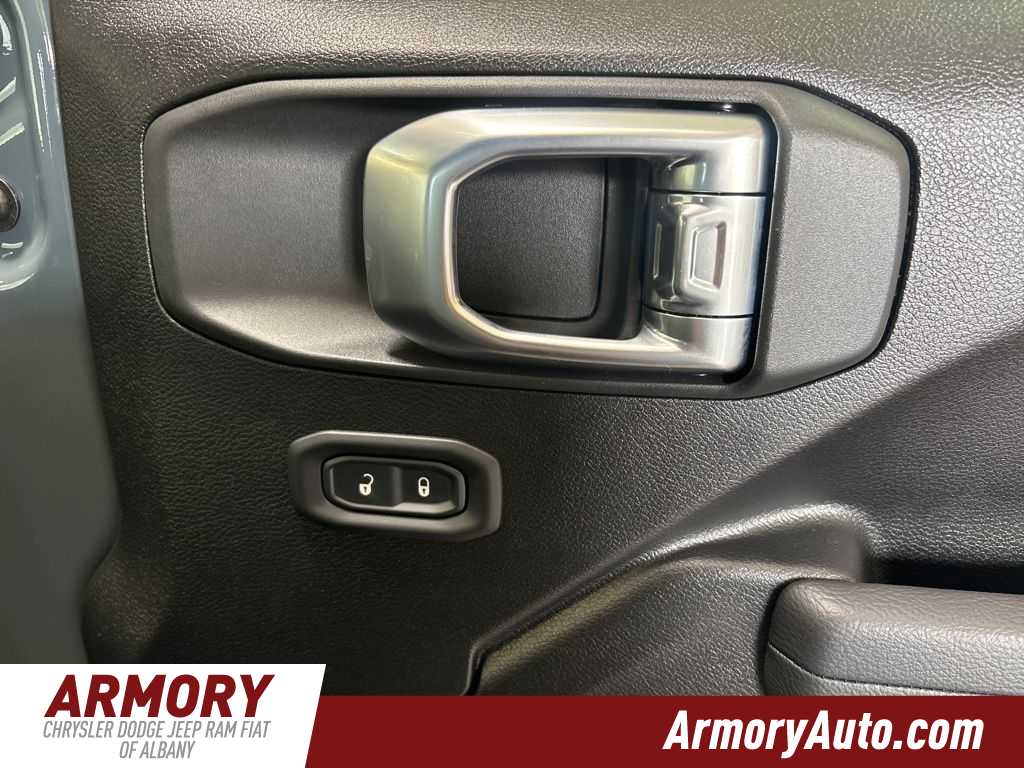 Thumbnail: 2026 Jeep Wrangler - 33