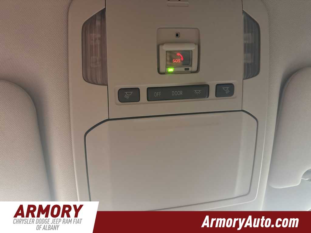 Thumbnail: 2022 Toyota Highlander - 22