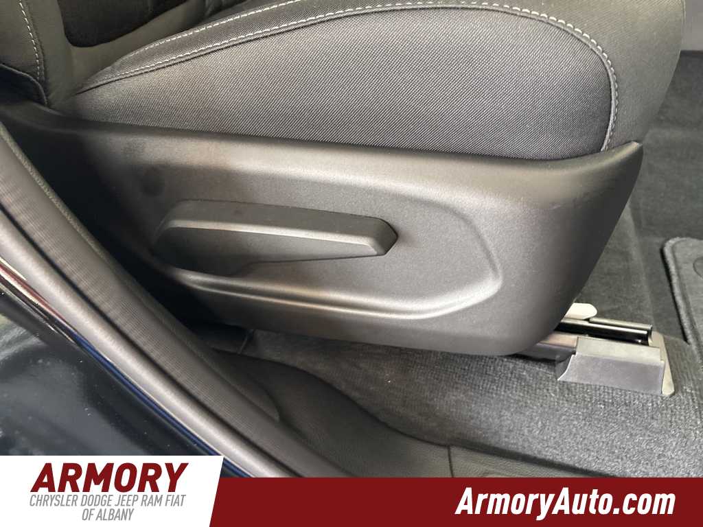 Thumbnail: 2025 Jeep Grand Cherokee - 34