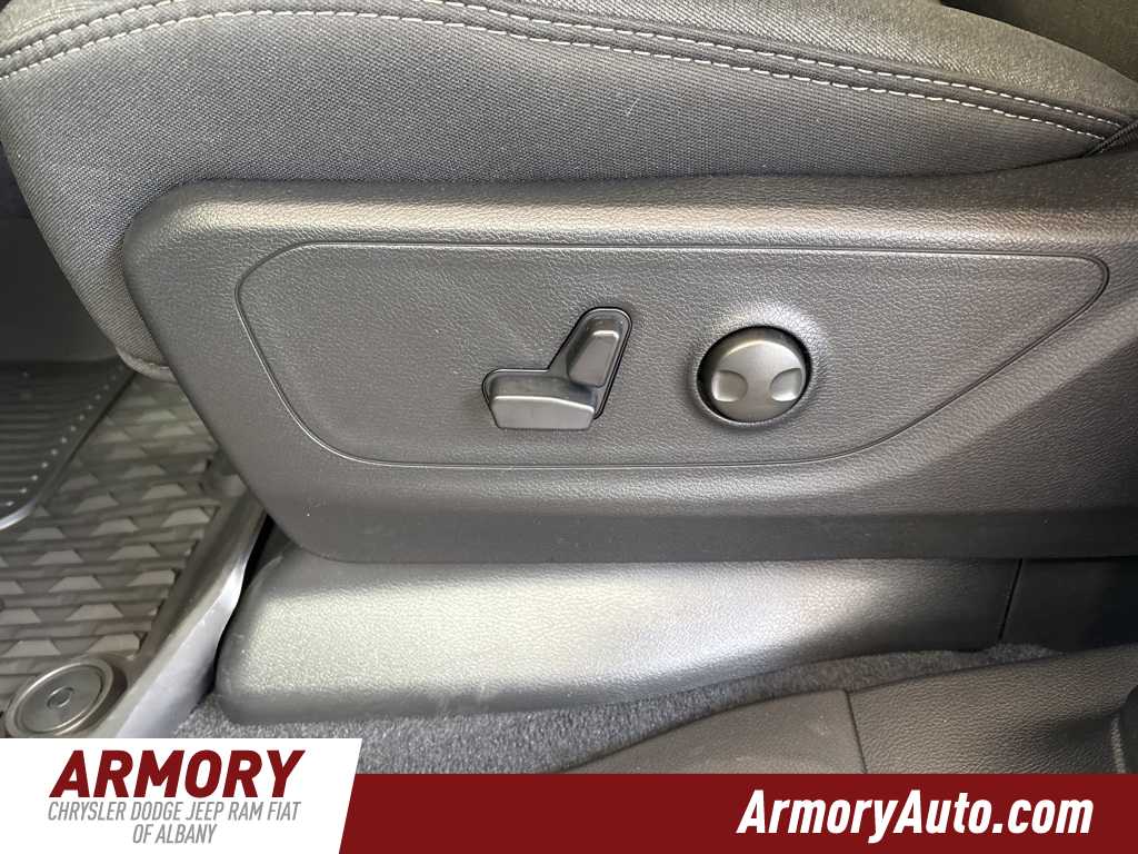 Thumbnail: 2026 RAM 1500 - 11