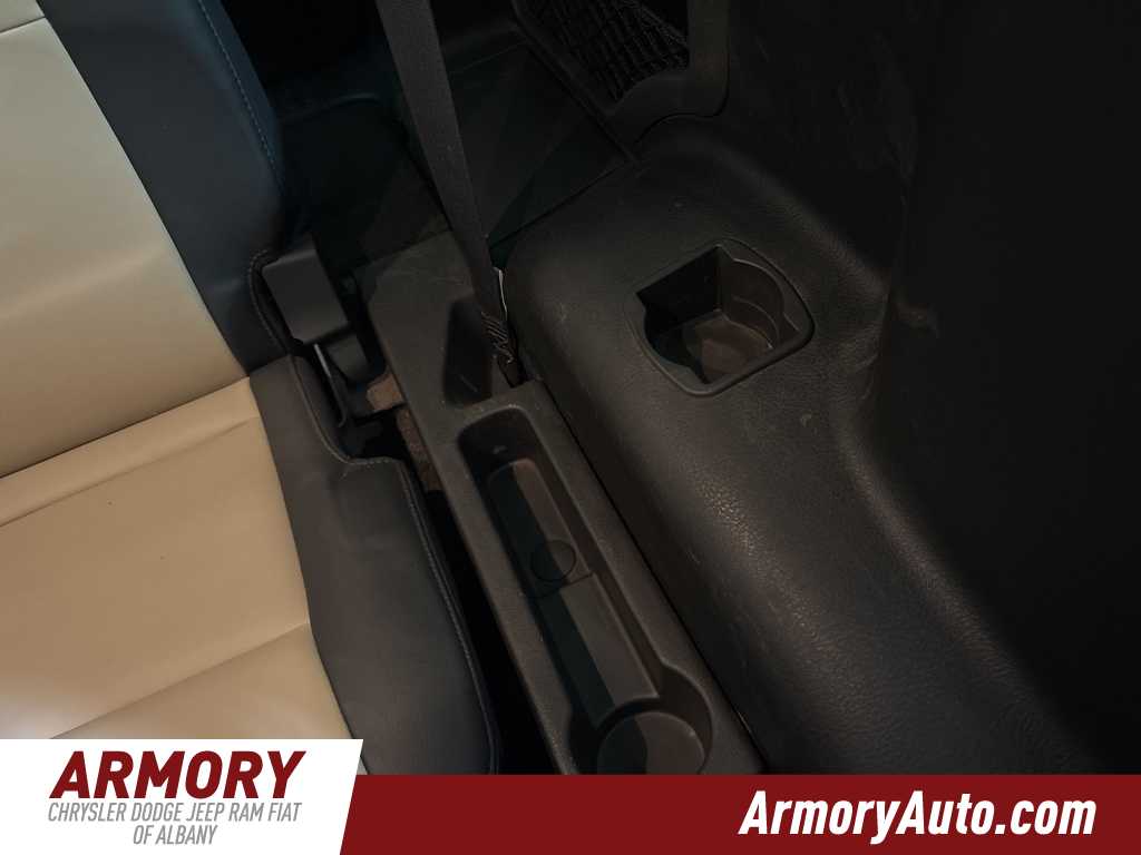 Thumbnail: 2010 Ford Explorer - 27