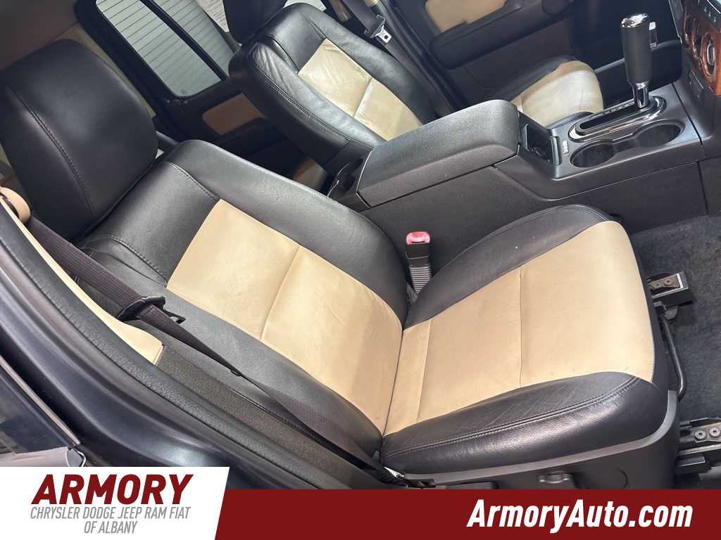 Thumbnail: 2010 Ford Explorer - 36