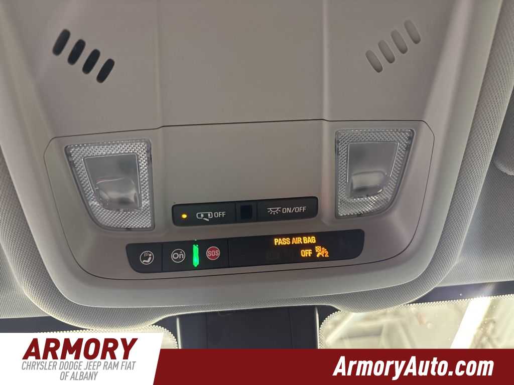 Thumbnail: 2022 Chevrolet Equinox - 18