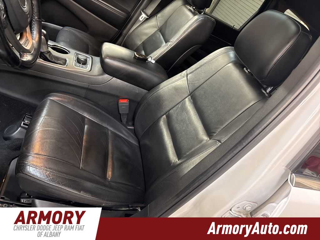 Thumbnail: 2020 Jeep Grand Cherokee - 13