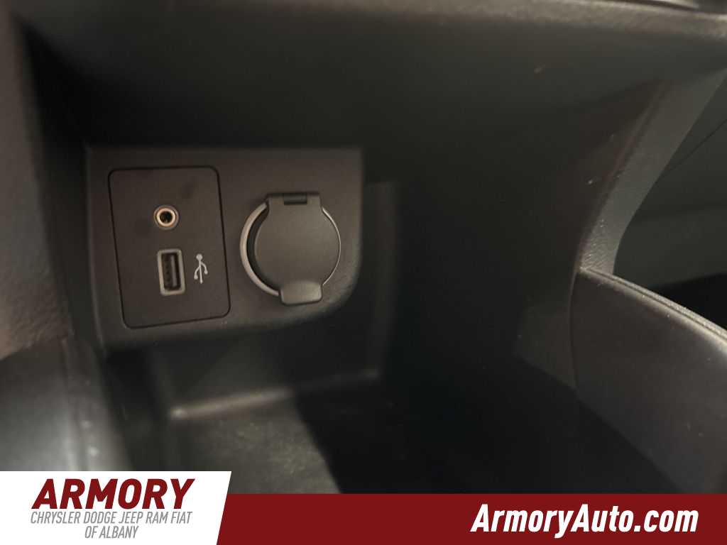 Thumbnail: 2022 Nissan Kicks - 19