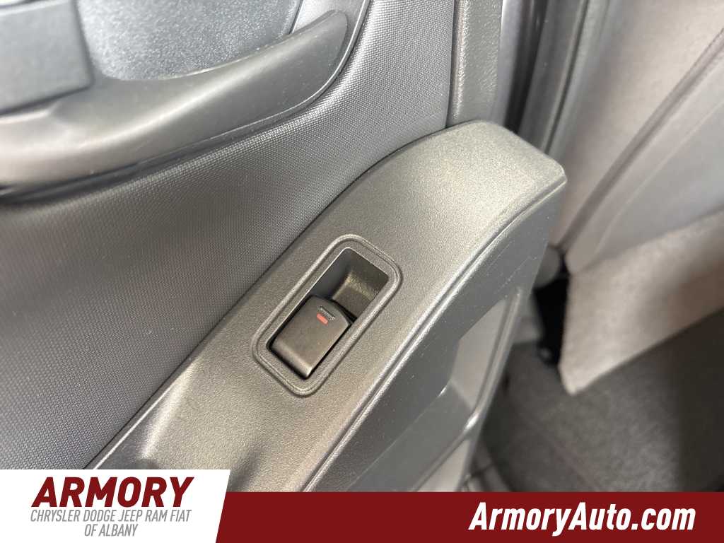 Thumbnail: 2022 Nissan Frontier - 22